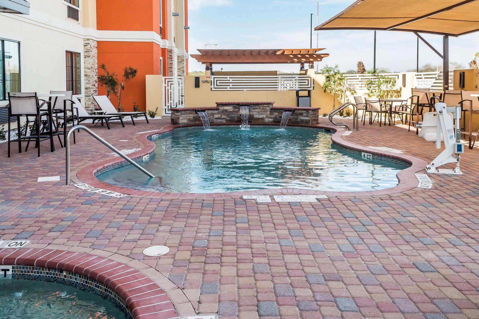 Mainstay Suites Edinburg Esterno foto